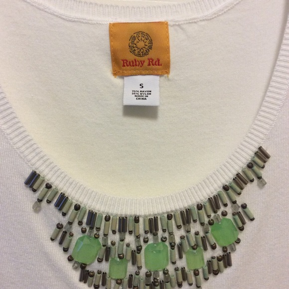 Ruby Rd top - Picture 2 of 3